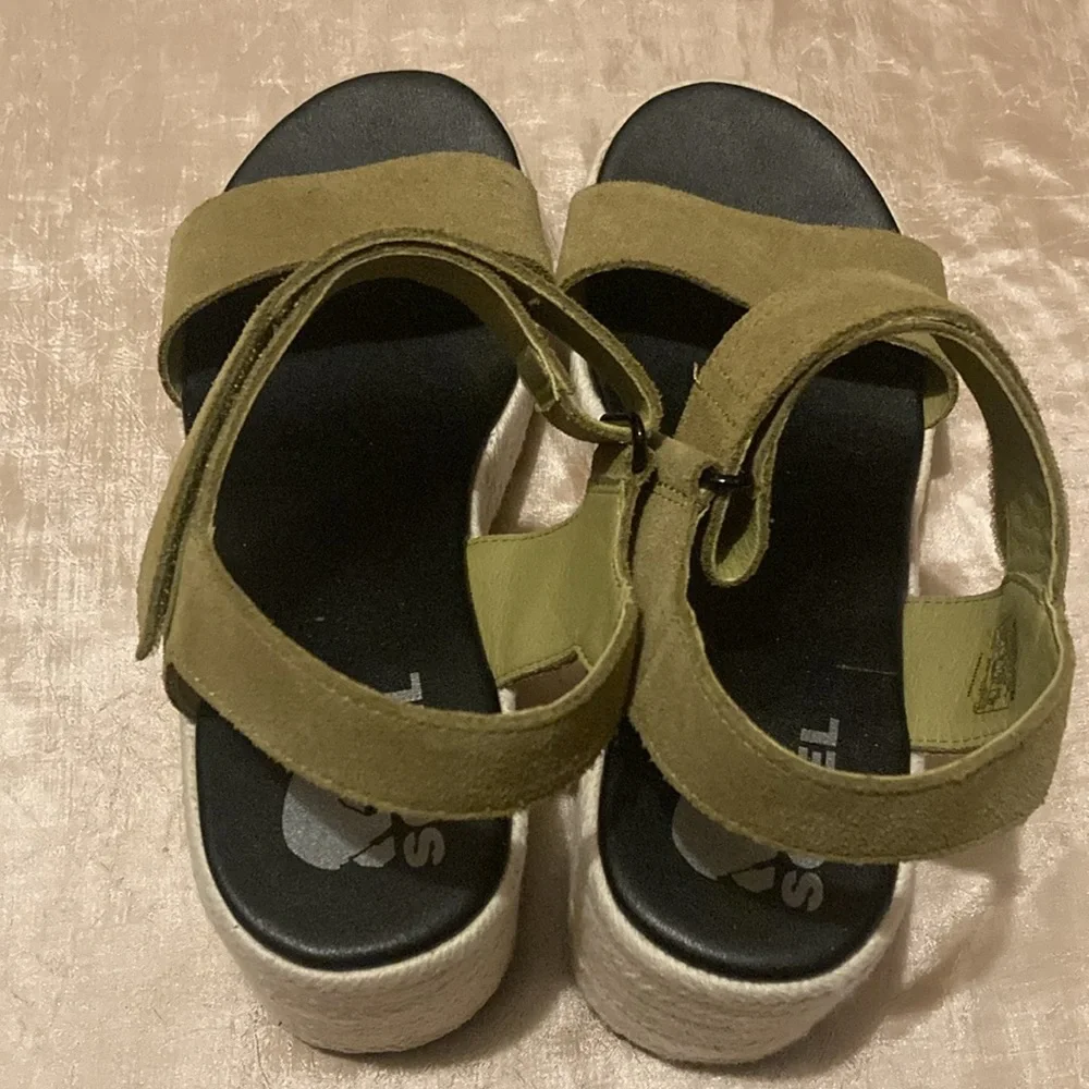 Sorel Cameron Wedge Platform Espadrille Sandals Olive